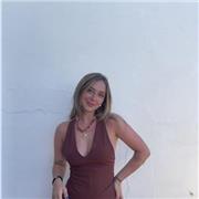 Profesora de biología apta para todas las edades. Soy agradable, empatiza y tengo mucha paciencia.